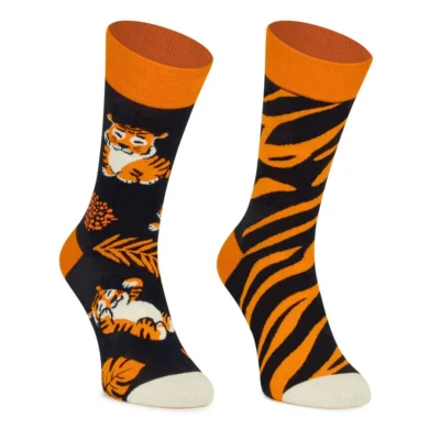 Calcetines desiguales "sin costura". TIGRE